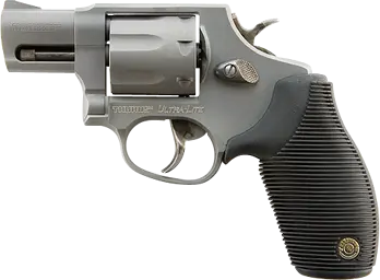 Revólver Calibre .38 modelo 817 Ultra-Lite(Bulldog), 7 tiros.